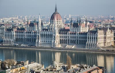 ПЕРЛАТА на ДУНАВ - БУДАПЕЩА с екскурзии до Сентендре, Естергом, Виена, Братислава - чартър от София