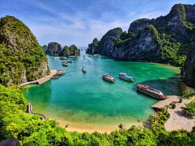 Екскурзия цял Индокитай - Виетнам, Камбоджа, Лаос и Мианмар с полет от София